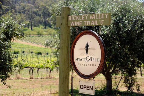 Bickley Valley Wine & Cider Tour - Premium Small Group Tour - E Caravan Parks 5