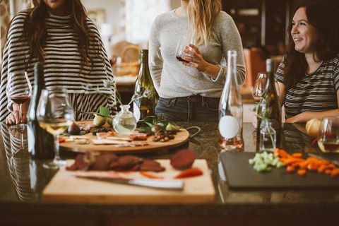 Full-Day Gourmet Wine Tour With Pick Up And Lunch - E Caravan Parks 3