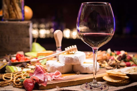 Full-Day Gourmet Wine Tour With Pick Up And Lunch - E Caravan Parks 0