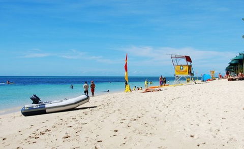 Cairns Seaplanes - E Caravan Parks 5