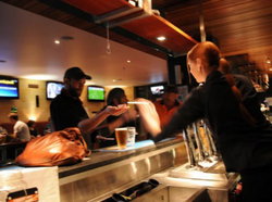 Modbury Plaza Hotel - E Caravan Parks 3