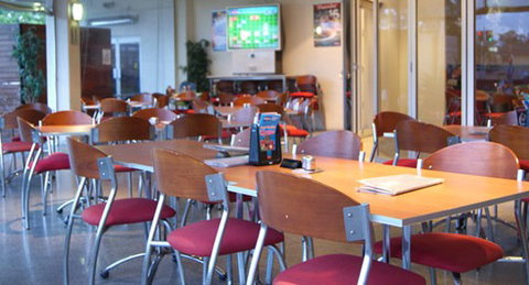 Ferry Road Tavern - E Caravan Parks 3