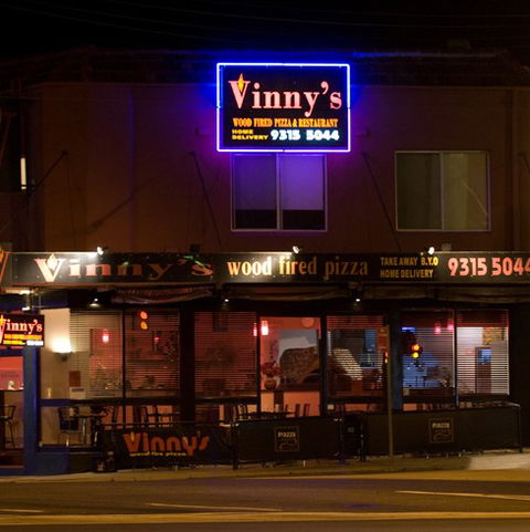 Vinny's Woodfire Pizza - E Caravan Parks 2