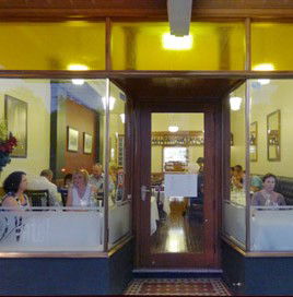 Vatel Restaurant - E Caravan Parks 1