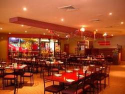 Monash Hotel  - E Caravan Parks 1