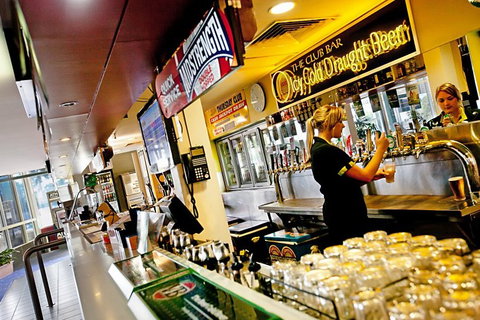 The Palmerston Sports Club Inc - E Caravan Parks 1