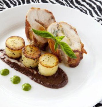 Zulu's Restaurant & Bar - E Caravan Parks 0