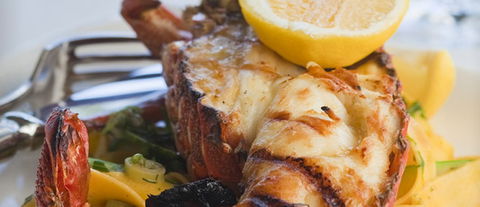 Chris's Beacon Point Restaurant - E Caravan Parks 6