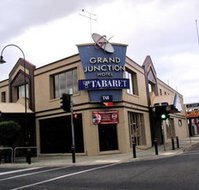 Grand Junction Hotel - E Caravan Parks