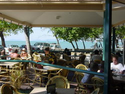Apres Beach Bar & Grill - Palm Cove - E Caravan Parks 2