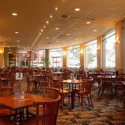 Village Green Hotel - E Caravan Parks 3
