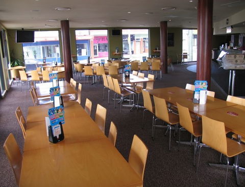 Gates Hotel - E Caravan Parks 3