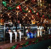 The Juniors - Starlight Bar - E Caravan Parks