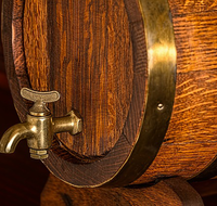 Central Coast Hotel - E Caravan Parks