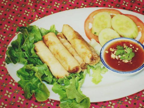 Lee's Thai Food Restaurant - E Caravan Parks 1