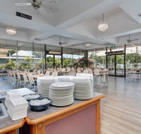 Charlies Seafood Buffet - E Caravan Parks