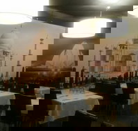 Vishal's Indian Restaurant - E Caravan Parks