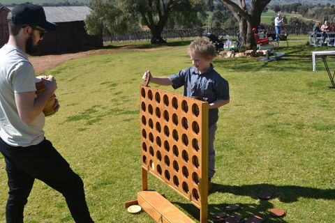 Daddy's Day Out At Borambola Wines By The Roundabout Restaurant - E Caravan Parks 2