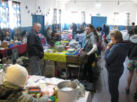 Trash And Treasure At East Kurrajong - E Caravan Parks 2