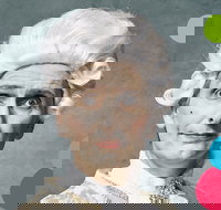 FRANK WOODLEY  KING CLOWN - E Caravan Parks