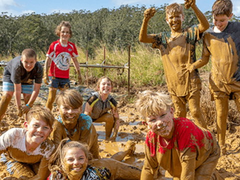 Mini Muddies Obstacle Challenge At Bunnamagoo Estate - E Caravan Parks 0