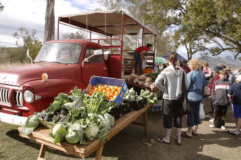 Murphys Creek Markets - E Caravan Parks 0