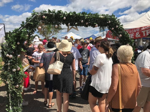 The Christmas Fair Mount Penang Gardens Kariong - E Caravan Parks 0