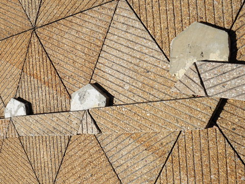 WA Now – Tom Mùller: Monolith Scores - E Caravan Parks 1