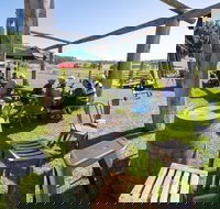 Live Music Sundays at Mountain Ridge Wines - E Caravan Parks