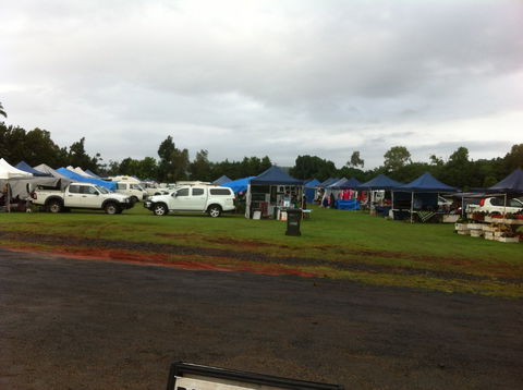 Mission Beach Monster Market - E Caravan Parks 0