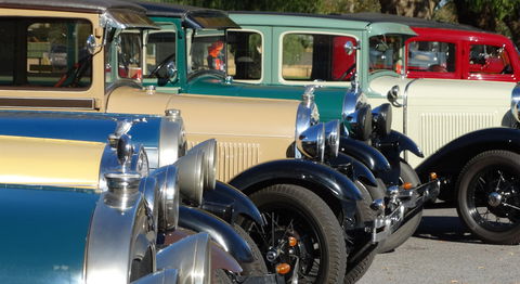 Queen's Birthday Car Rally - E Caravan Parks 0