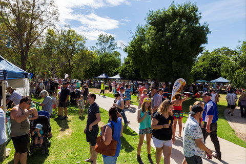 Swan Hill Farmers Market - E Caravan Parks 0