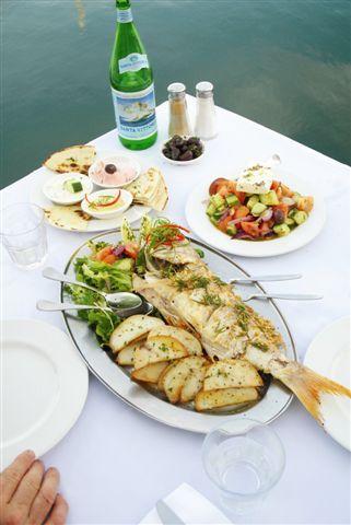 Yots Greek Taverna - E Caravan Parks 1