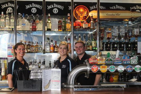 Wisdom Bar & Cafe - E Caravan Parks 2