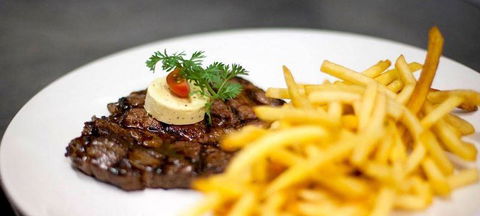 Chez Olivier Le Bistro - E Caravan Parks 0