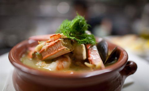 Chez Olivier Le Bistro - E Caravan Parks 11