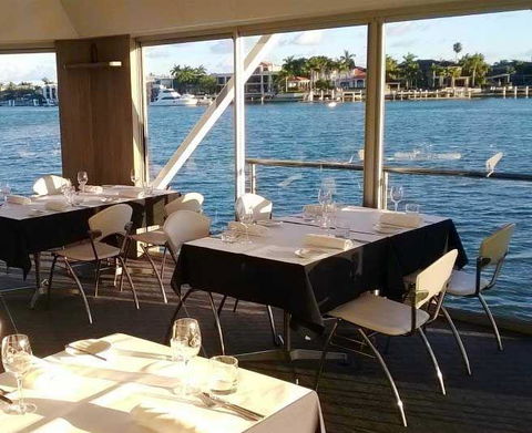 SEE Restaurant - E Caravan Parks 6