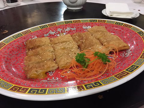 Shangri-la Inn Restaurant - E Caravan Parks 0