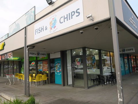 Flipping Out Fish & Chippery - E Caravan Parks 0