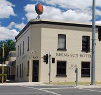 Rising Sun Hotel - E Caravan Parks
