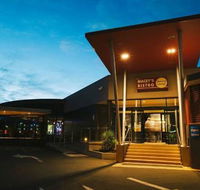 Macey's Bistro - E Caravan Parks