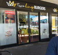Two Kings Burgers - E Caravan Parks
