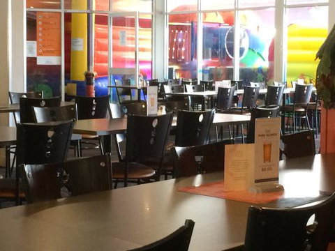 Blazing Stump Hotel Bar & Bistro - E Caravan Parks 0