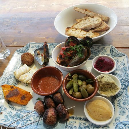 Lorne Pier Seafood Restaurant - E Caravan Parks 0