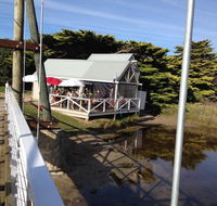 Swing Bridge Cafe - E Caravan Parks