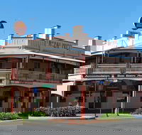 Royal Hotel Corowa Pub - E Caravan Parks