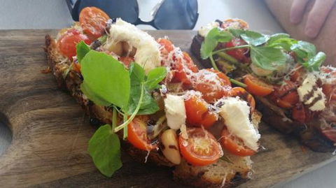 Six Degrees Bar And Restaurant - E Caravan Parks 0