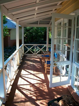 Two Sisters & A Chef - E Caravan Parks 0