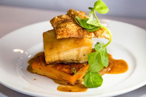Warners Bay Hotel Bayside Brasserie - E Caravan Parks 0