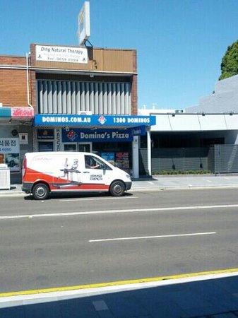 Domino's Pizza - E Caravan Parks 0